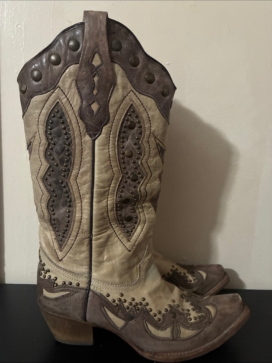 Corral Boots Shoes - Corral boots cowboys boots angel wings cross women’s size 8.5